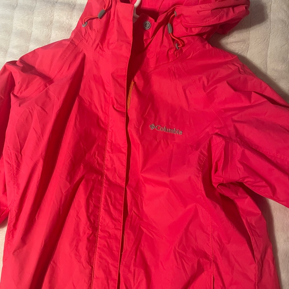 Columbia wind breaker  jacket.